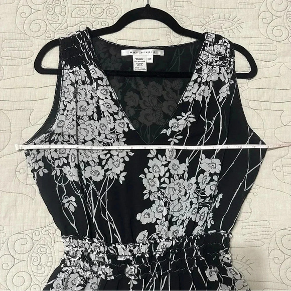 Max Studio Black and White Floral Sleeveless Maxi Dress w/ Elastic Waist Size M - Picture 6 of 10
